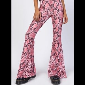 Animal cheetah print pink flare pants / leggings